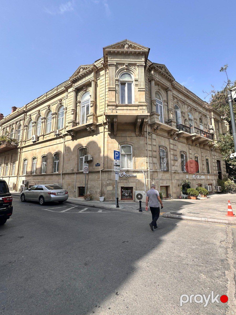 Satılır 2 otaqlı köhnə tikili 60 m² — Mənzil, Bakı (11)