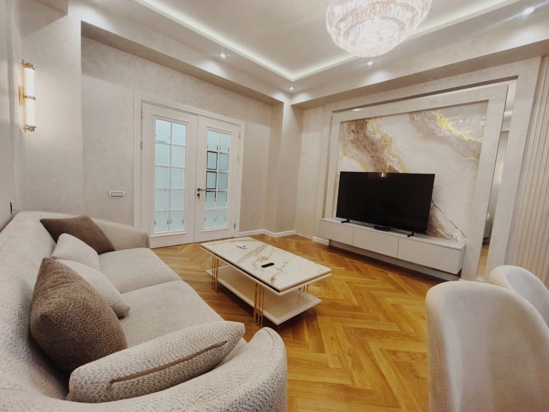 İcarəyə verilir 3 otaqlı yeni tikili 140 m² — Mənzil, Bakı (3)