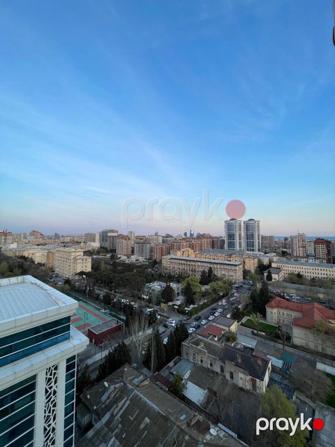 Satılır 4 otaqlı yeni tikili 198 m²