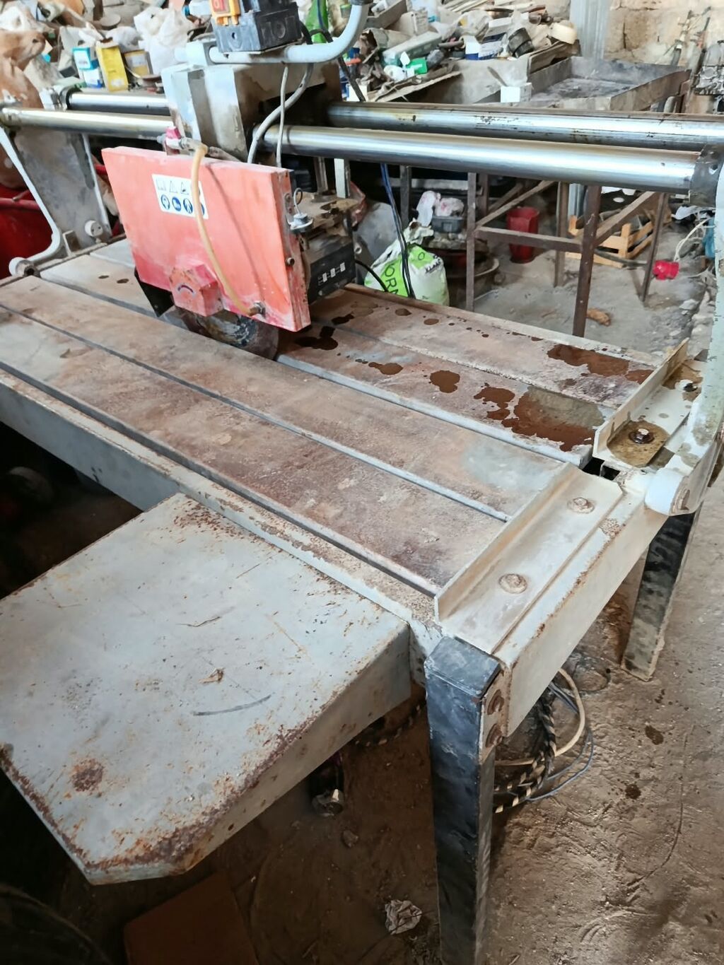 Daş/kafel kəsən stolüstü aparat - Geniş iş masası: Uzun, paralel