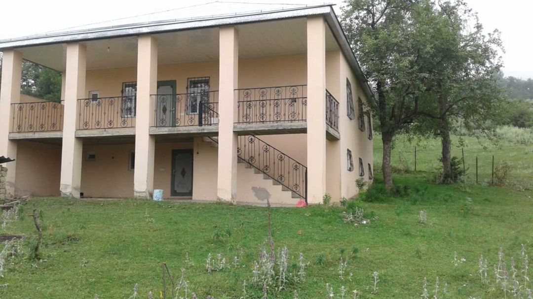 Bağ evi, Quba r. — Daşınmaz əmlak, Quba