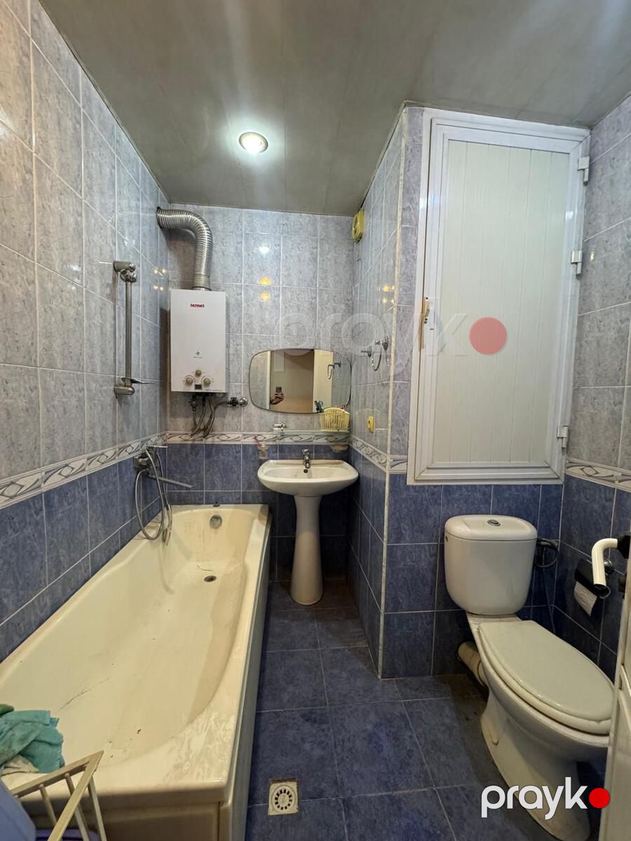 Satılır 4 otaqlı köhnə tikili 105 m² — Mənzil, Bakı (12)