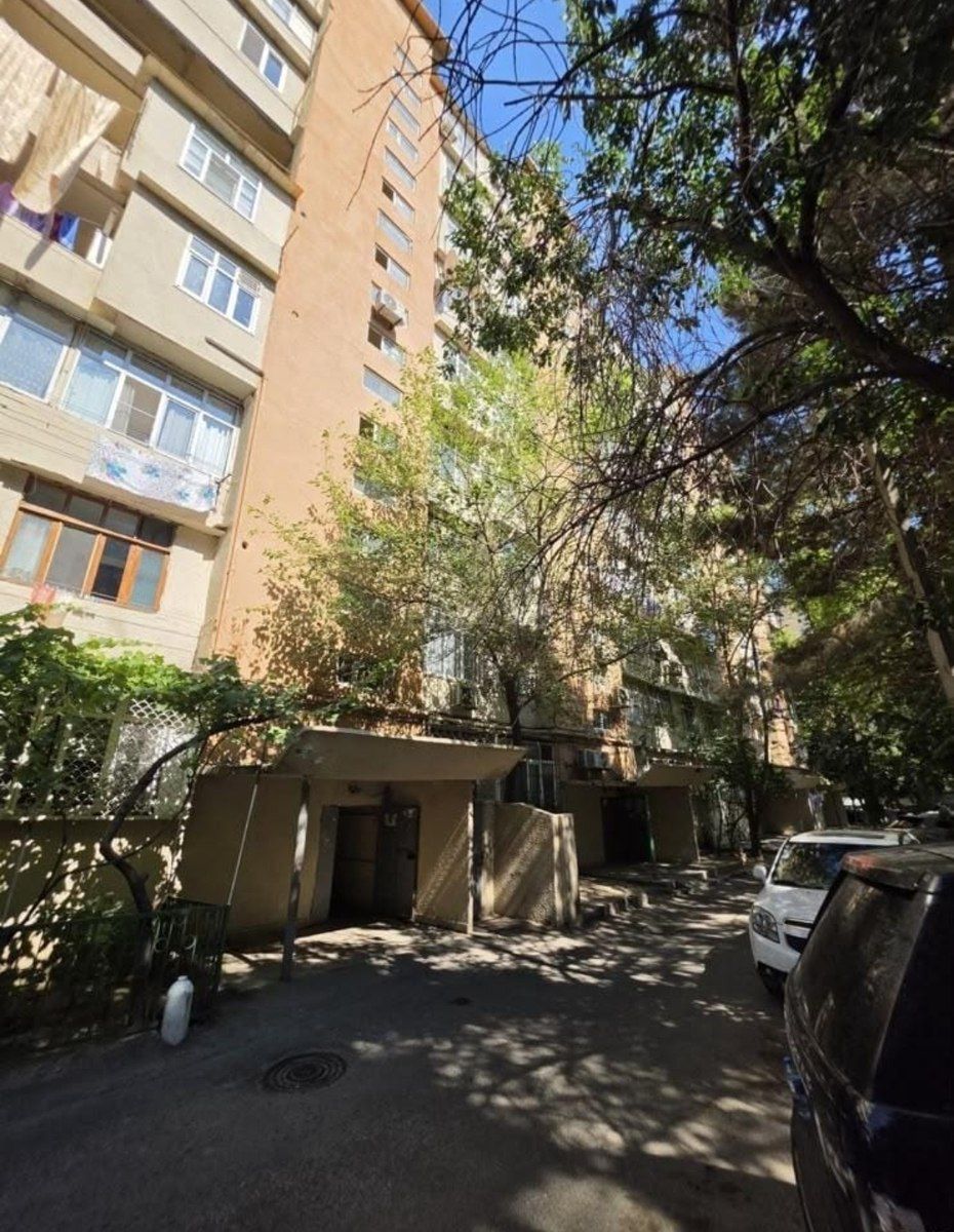 Satılır 2 otaqlı köhnə tikili 65 m² — Mənzil, Bakı (8)