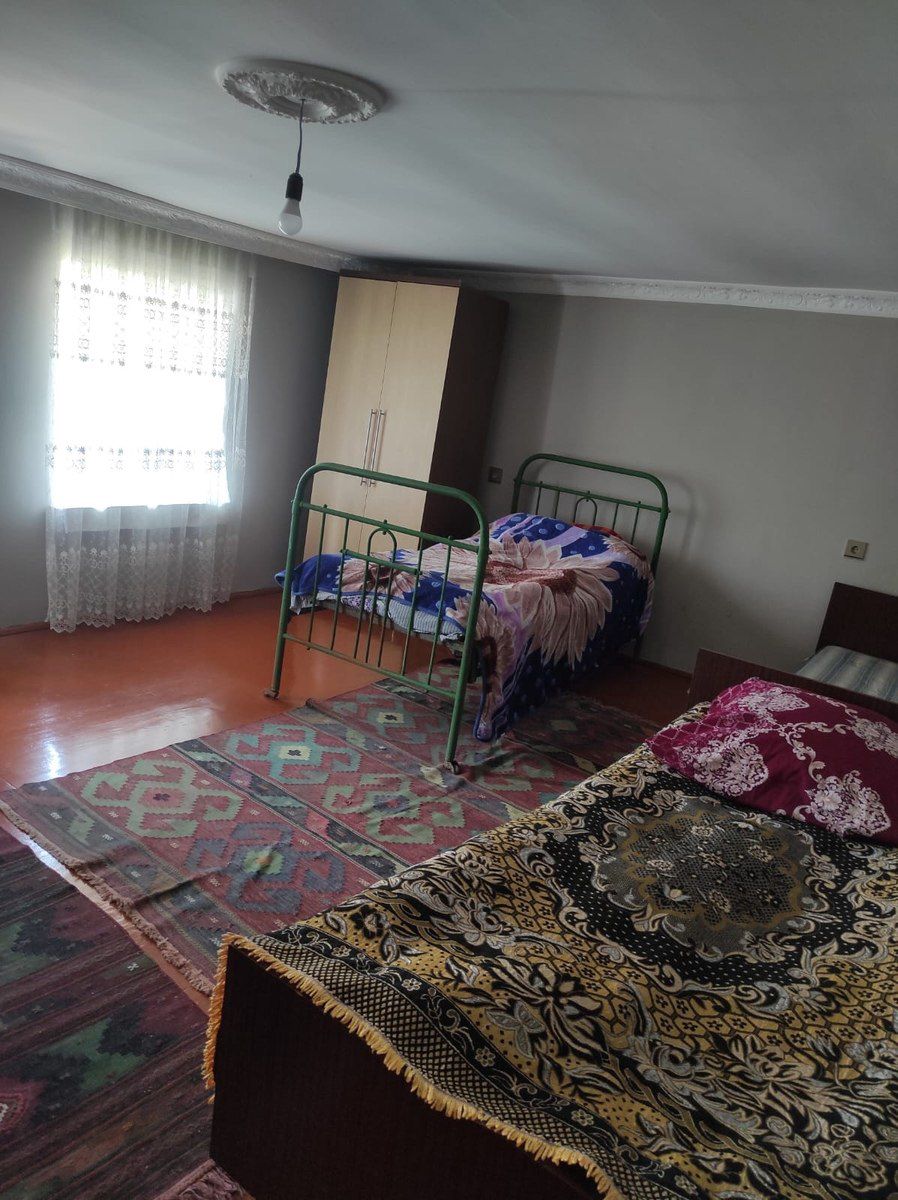 Həyət evi kirayə verilir, Mehdi Hüseyn küç. — Daşınmaz əmlak, Qazax (3)