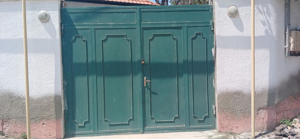 Metal darvaza – ikitaylı, klassik panel naxışlı dizayn. - Material