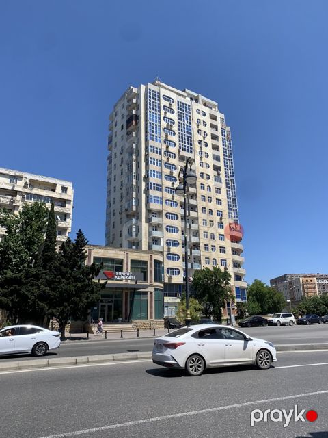 Satılır 3 otaqlı yeni tikili 138 m²