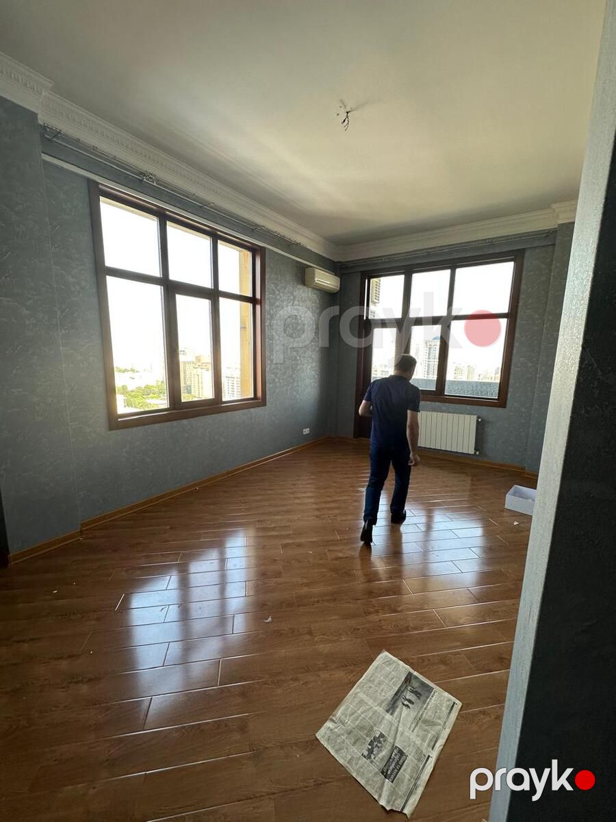 Satılır 4 otaqlı yeni tikili 200 m² — Mənzil, Bakı (8)