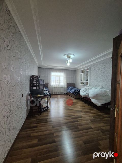Xırdalanda 9 sotun içərisində ev satışı