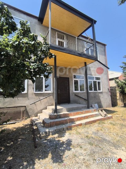 Satılır 5 otaqlı həyət evi/bağ evi 260 m²
