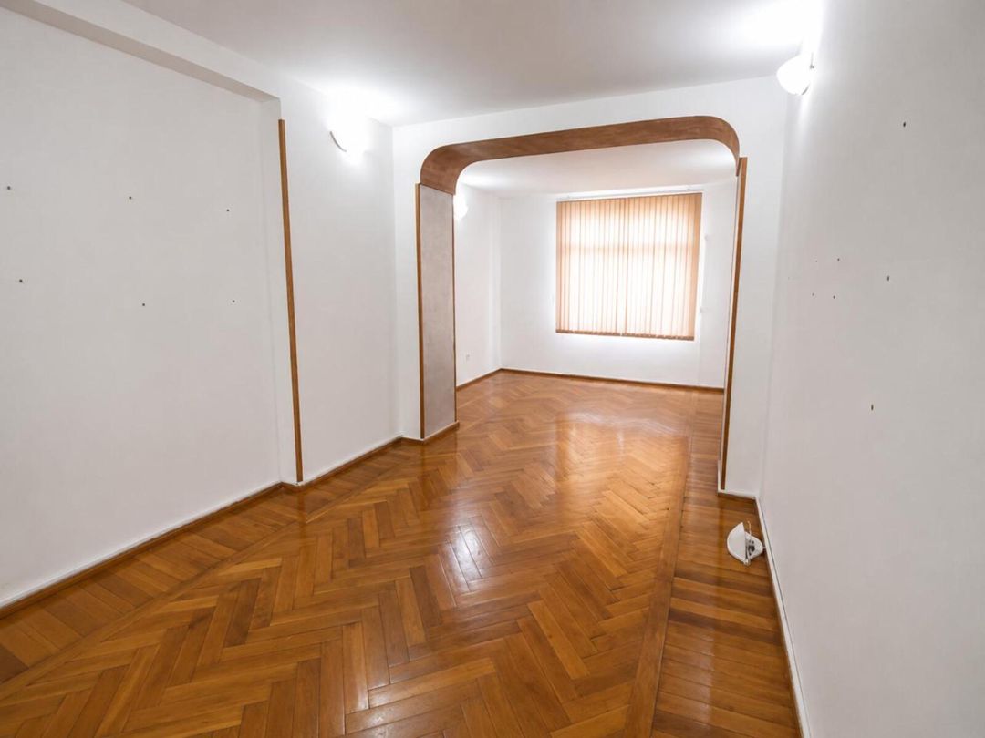 Satılır 3 otaqlı köhnə tikili 108 m² — Mənzil, Bakı (5)