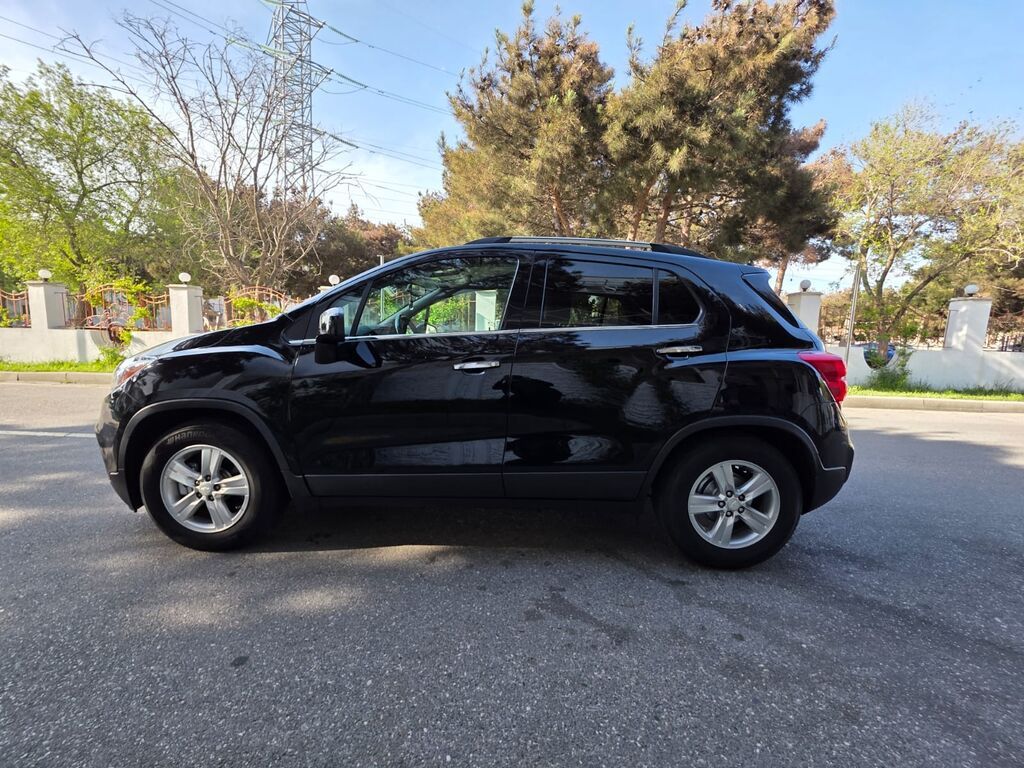 Chevrolet Tracker: 1.4 l | 2018 il 145000 km Krossover — Avtomobillər, Bakı (9)