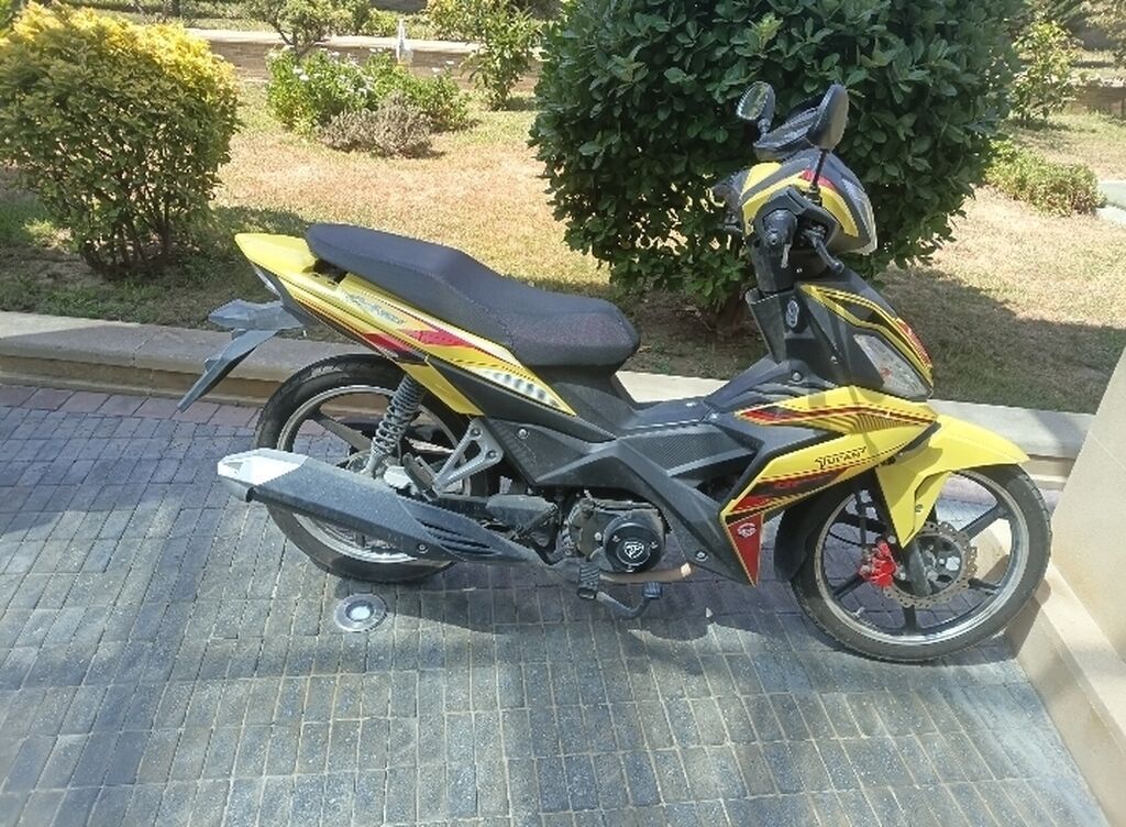 Tufan S50 satilir. Heç bir problemi yoxdur.3700 km gedib. Senedleri — Motosikletlər, Bakı (3)