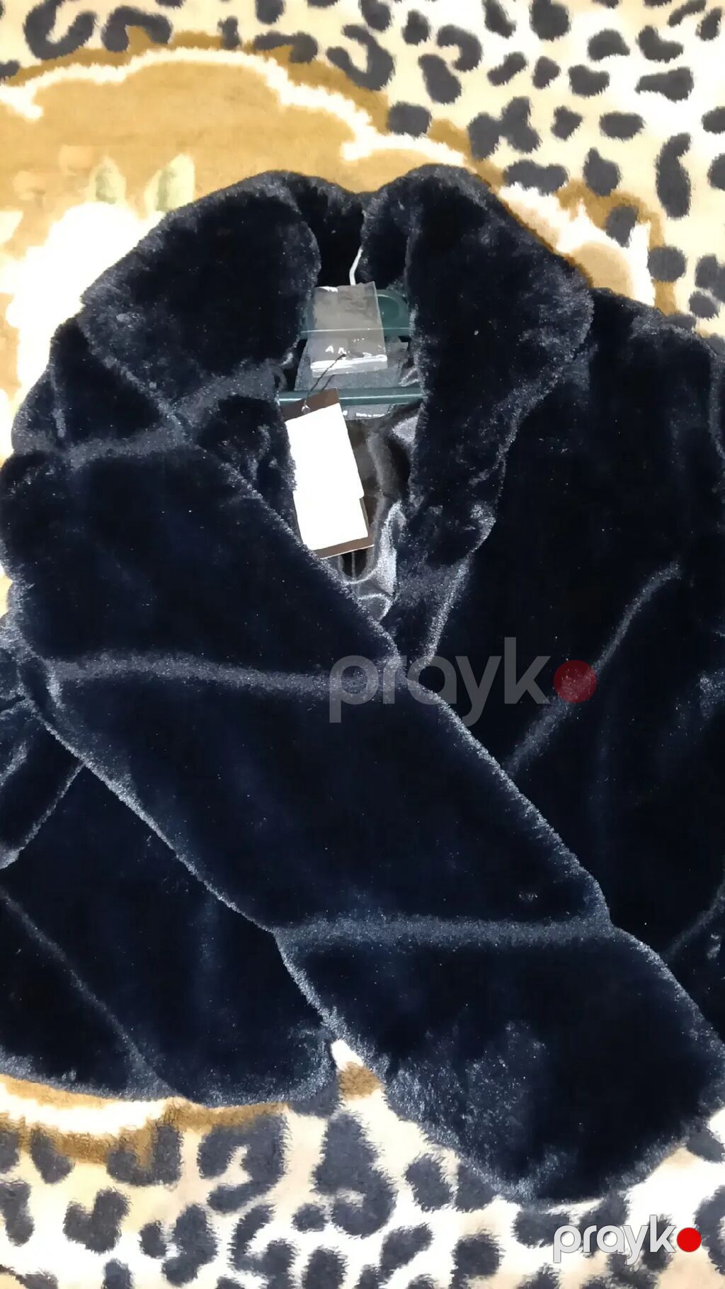 Qadınlar üçün qısa süni kürk jaket - Rəng: tünd qara - Model: qısa — Şəxsi əşyalar, Bakı (2)