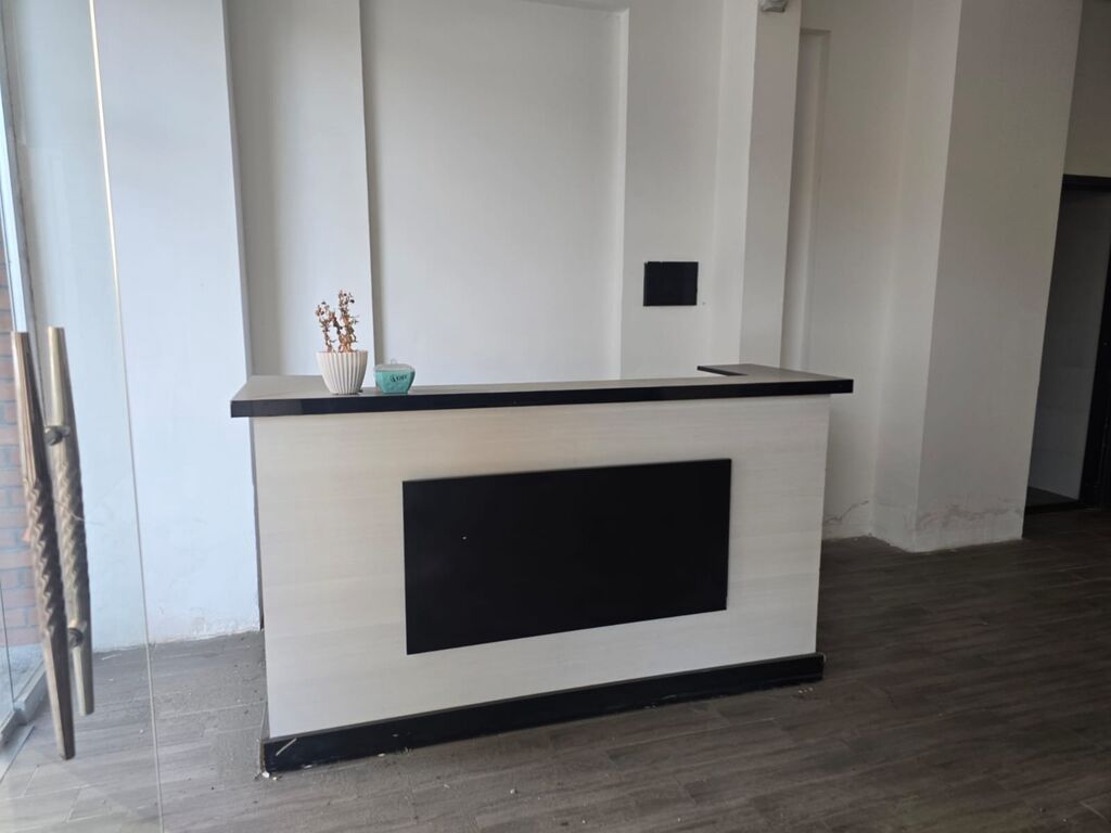 Modern resepsiyon masası, ofis mebeli