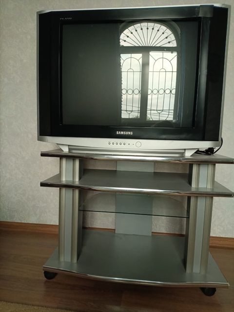 Samsung kineskop televizor + TV stendi - Ekran: “Plano” seriyalı — Bakı