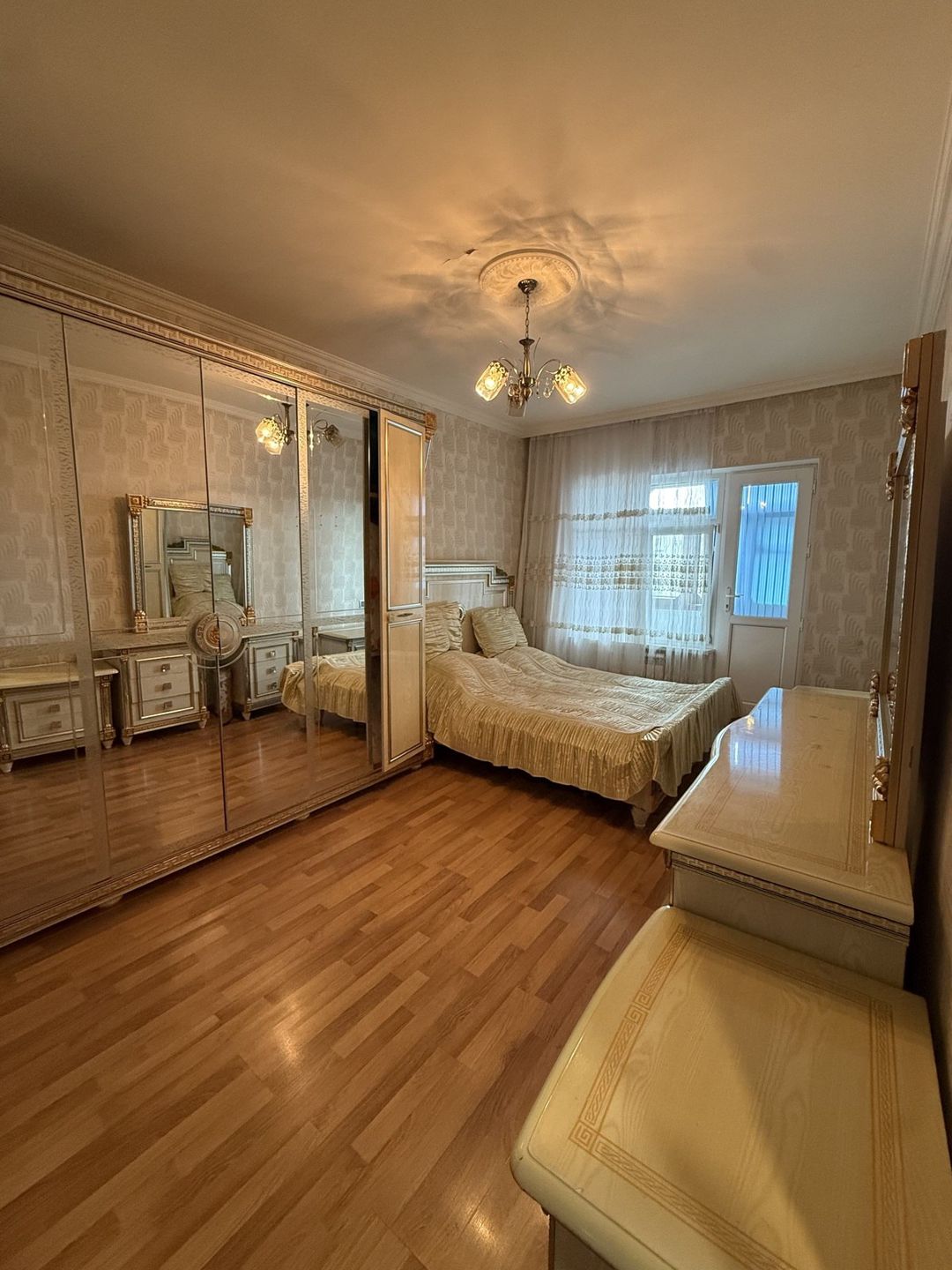 Satılır 4 otaqlı köhnə tikili 115 m² — Mənzil, Bakı (10)
