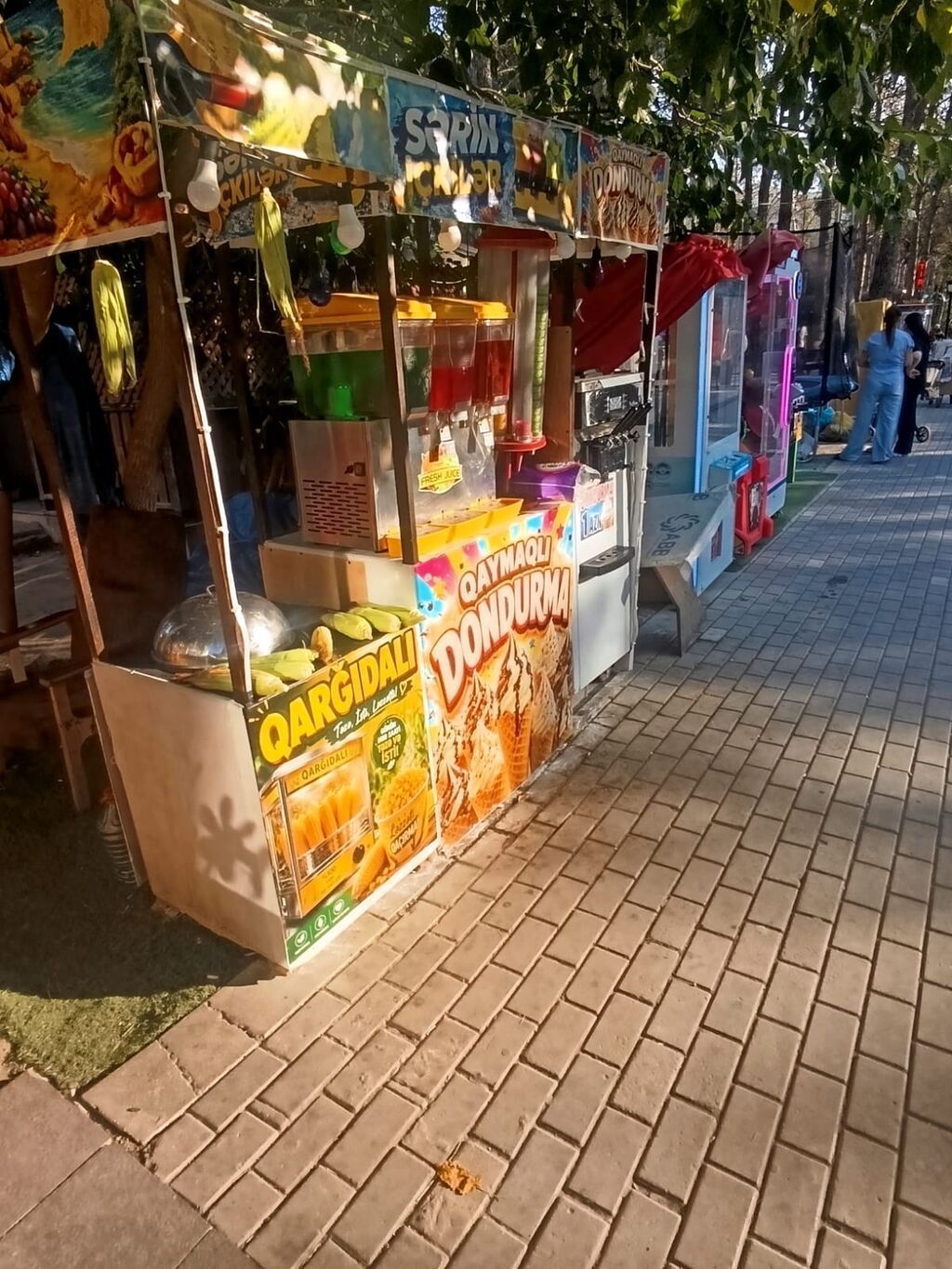 Obyekt Xirdalanda Heydər Əliyev adina parkda merkezi daim işlək — Mallar, Xırdalan (6)