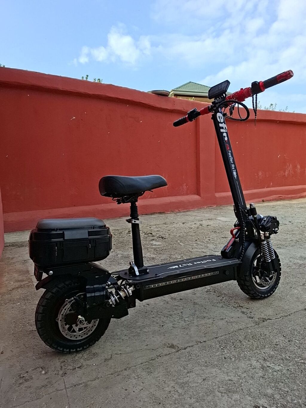 Elektrik skuter – off-road təkərlər və oturacaqlı - Güclü