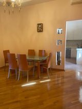 İcarəyə verilir 4 otaqlı köhnə tikili 130 m² — Emlak