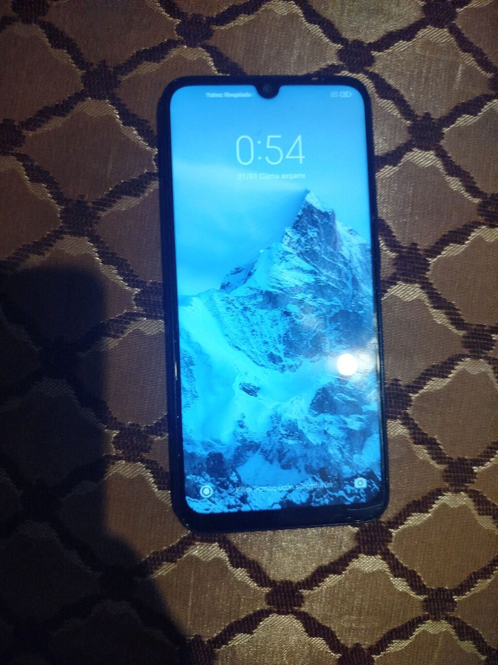 Smartfon – damla formalı ön kamera çıxıntısı olan, arxa tərəfdə ikiqat — Elektronika, Bakı (4)
