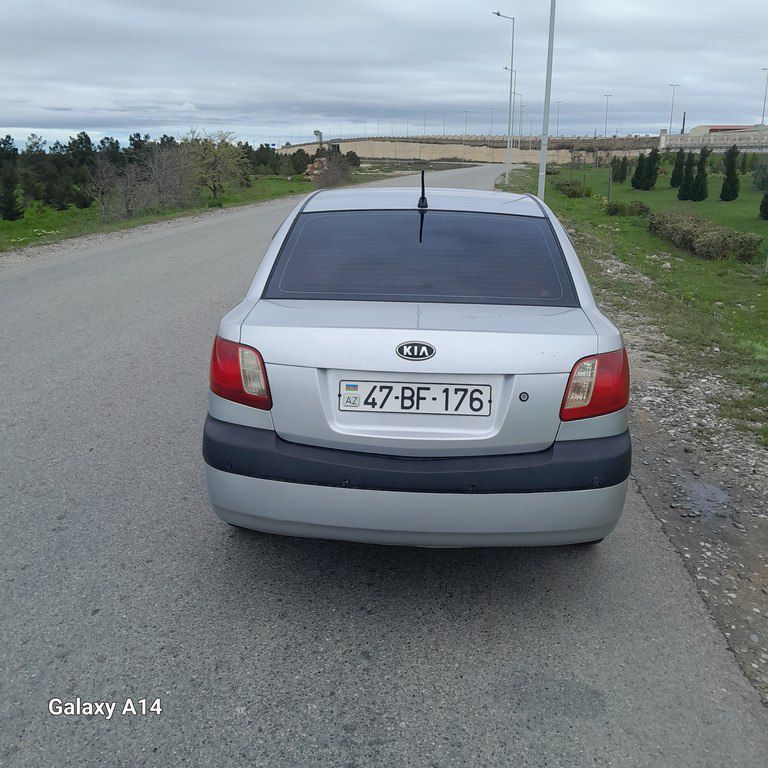 Kia Rio, 1.5 L, 2006 il, 300 000 km — Avtomobillər, Bakı (5)