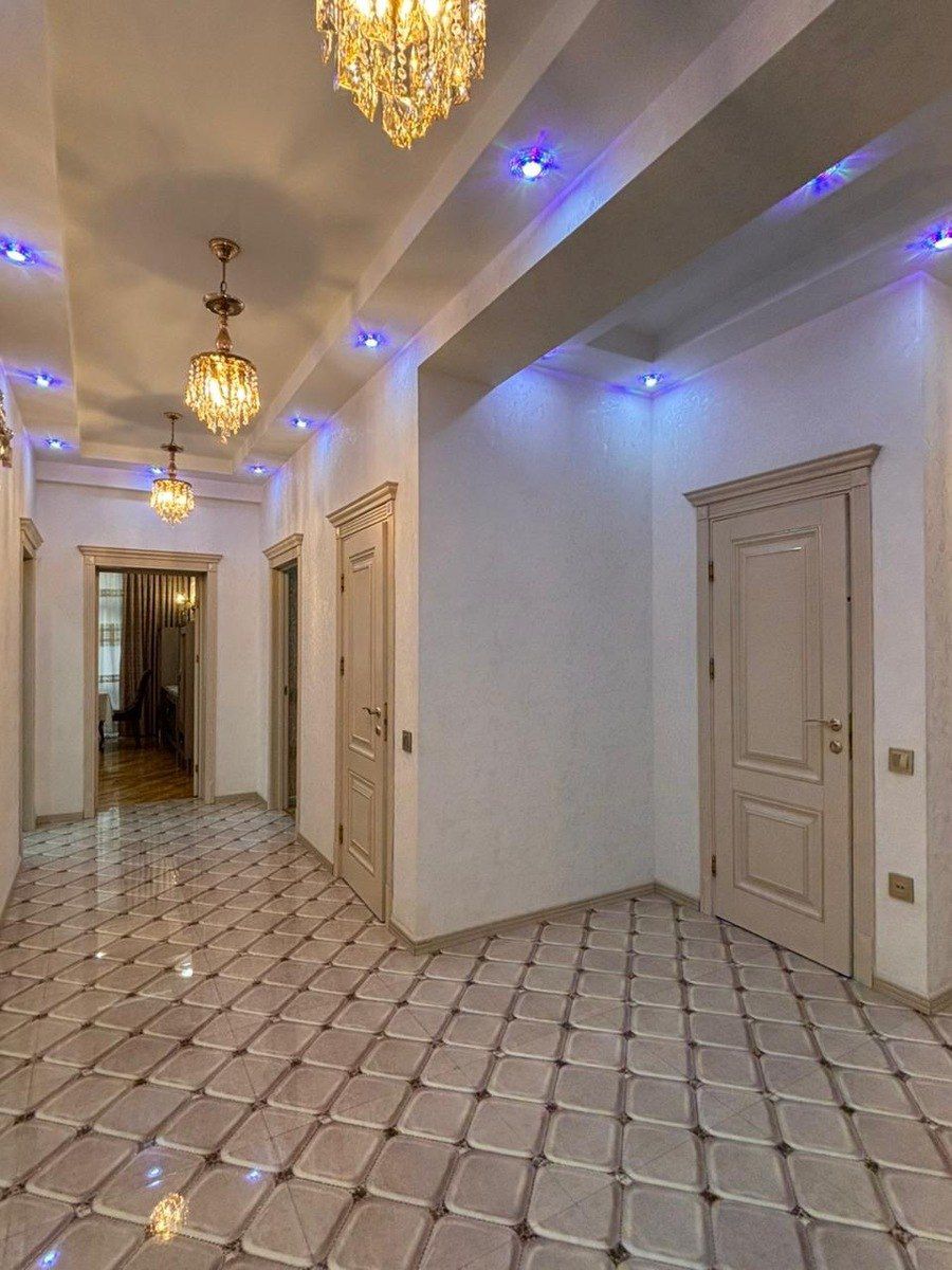 İcarəyə verilir 3 otaqlı yeni tikili 140 m² — Mənzil, Bakı (8)