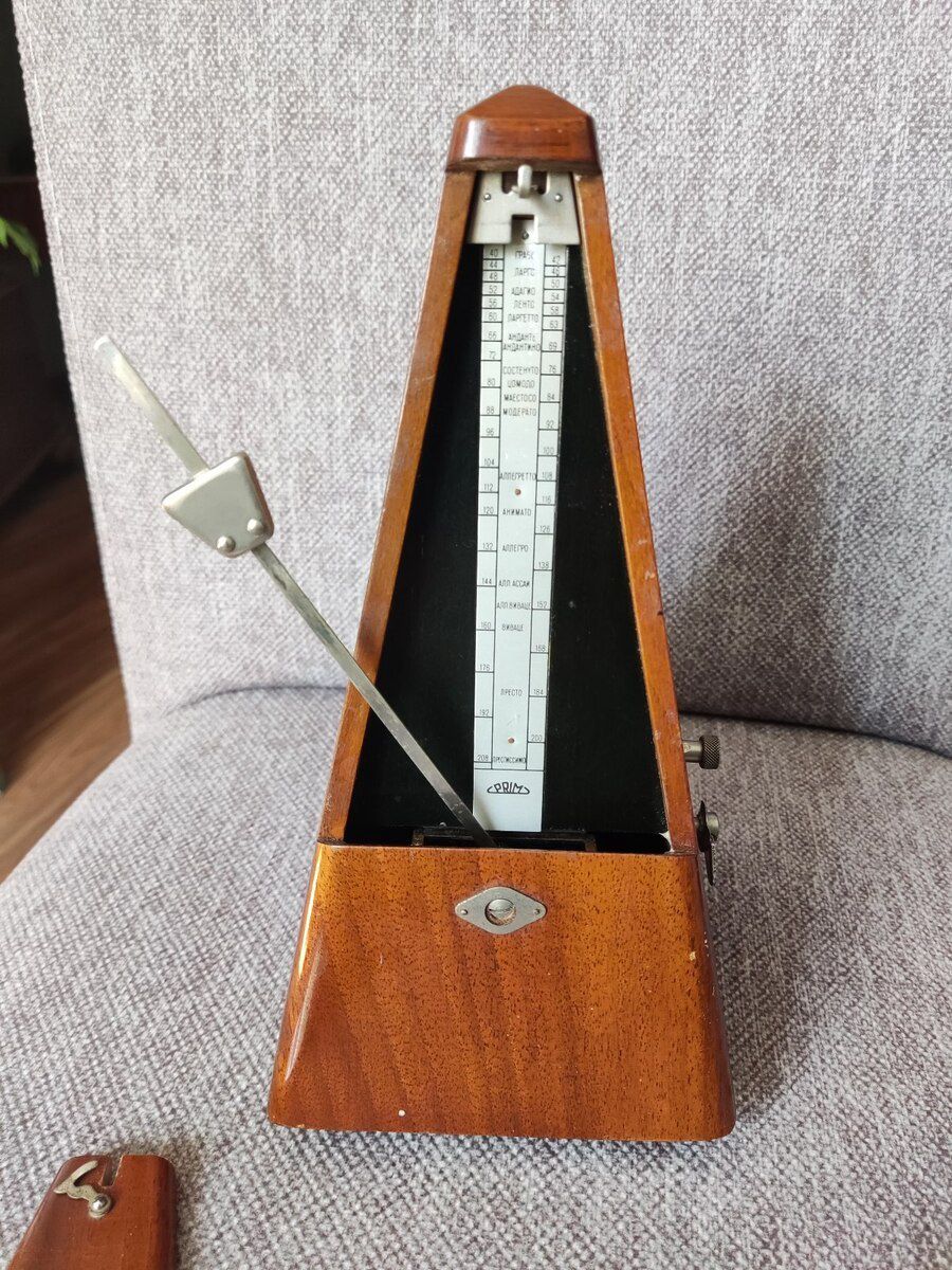 Metronom — Musiqiə alətləri, Bakı (3)