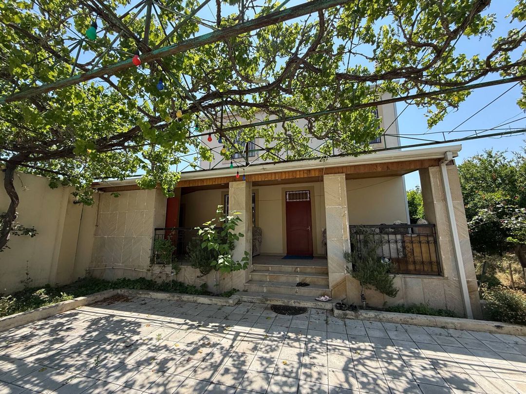 Satılır 4 otaqlı həyət evi/bağ evi 200 m² — Ev, villa, Bakı (11)