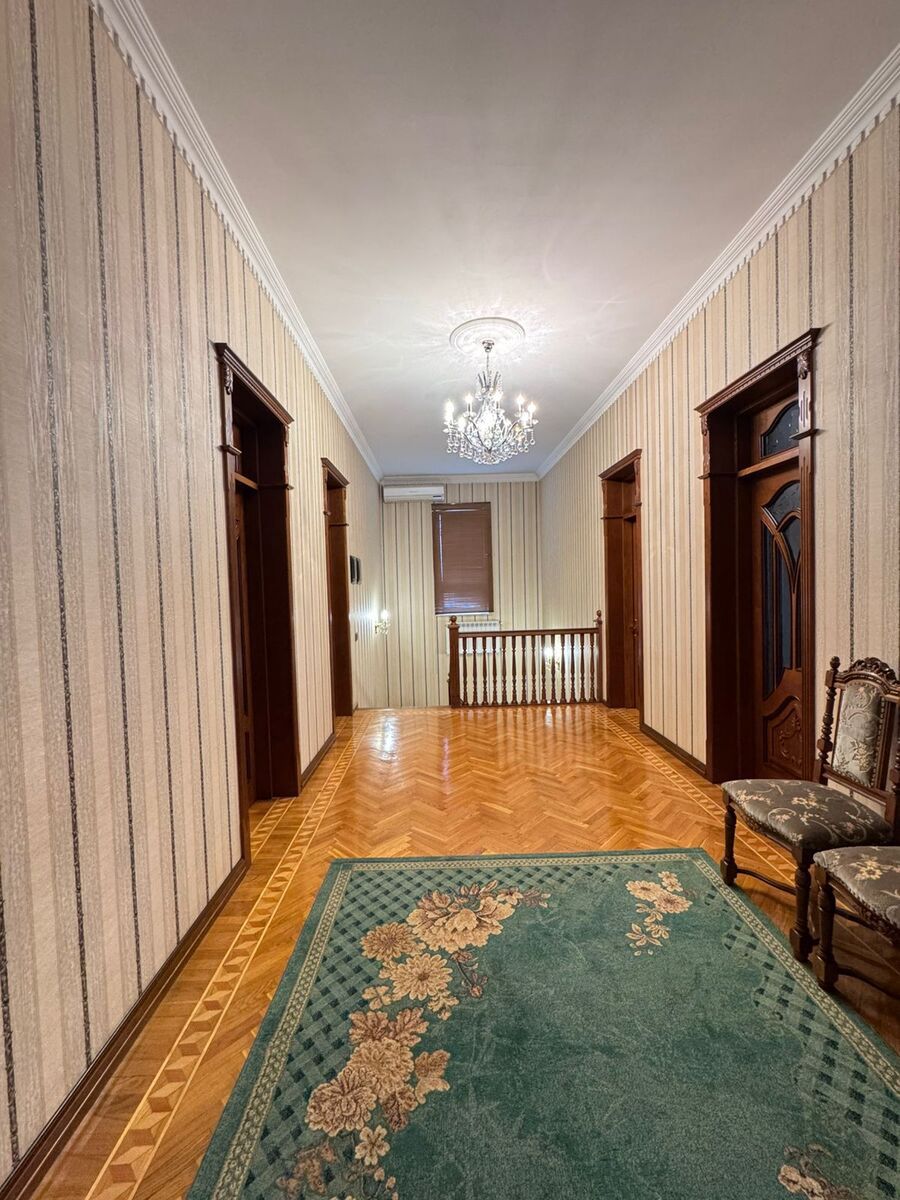 Satılır 6 otaqlı həyət evi/bağ evi 900 m² — Ev, villa, Bakı (12)