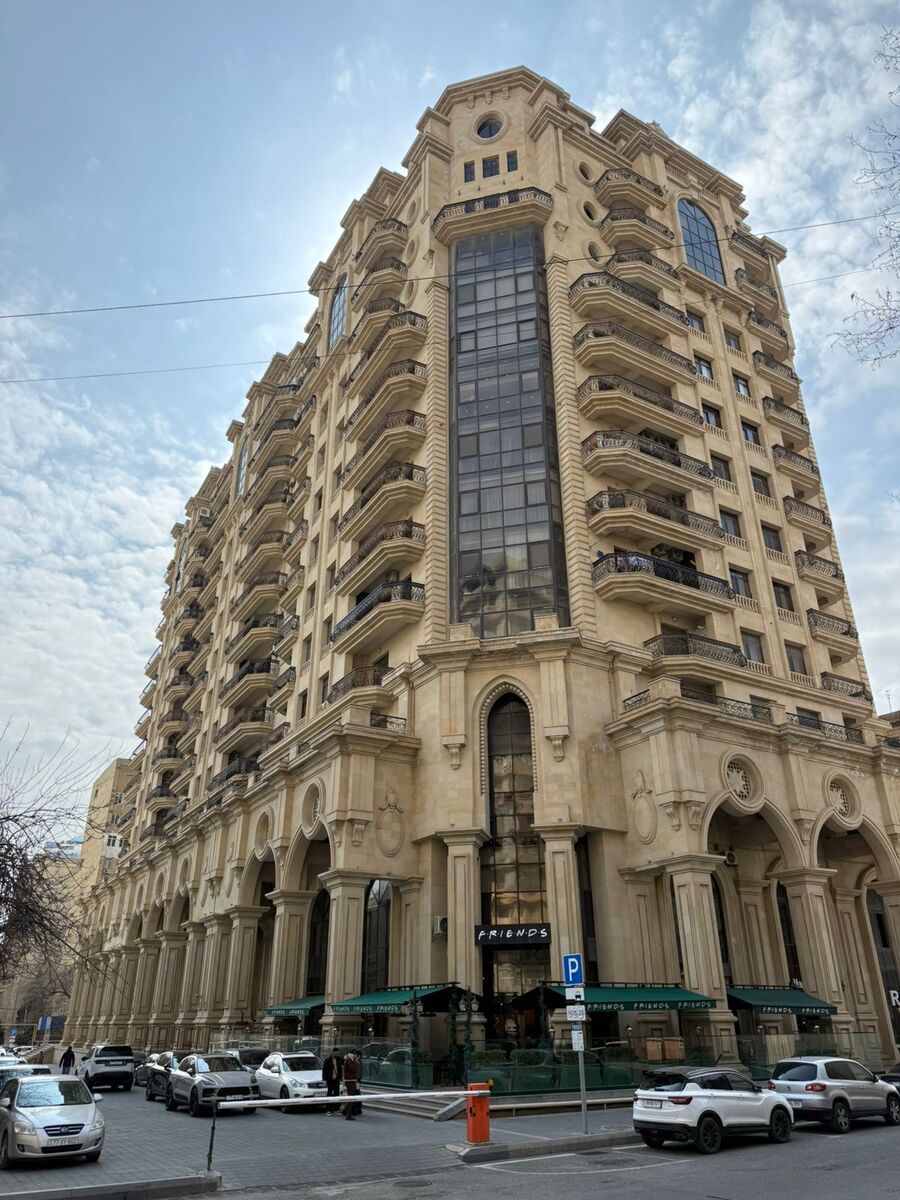 Satılır 4 otaqlı yeni tikili 229 m² — Mənzil, Bakı