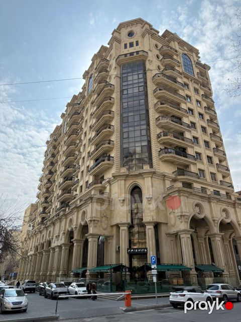 Satılır 4 otaqlı yeni tikili 229 m²