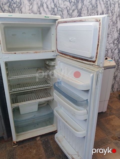 İşlənmiş 2 qapılı Dnepr Soyuducu Satılır, rəng - Ağ