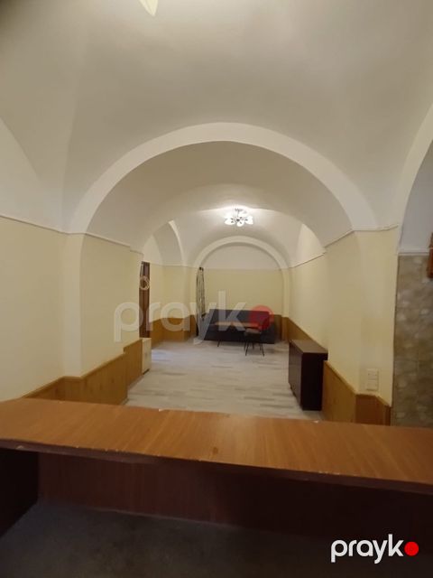 Satılır 3 otaqlı köhnə tikili 65 m²
