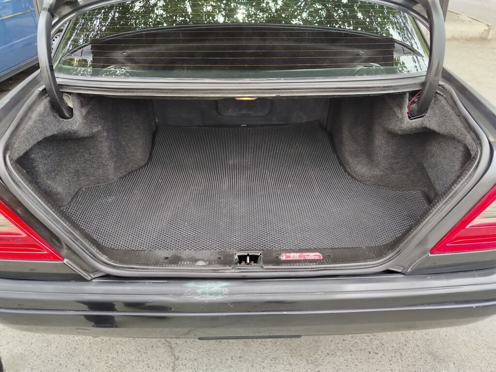 Mercedes-Benz C-Class: 1.8 l | Sedan — Avtomobillər, Bərdə (4)