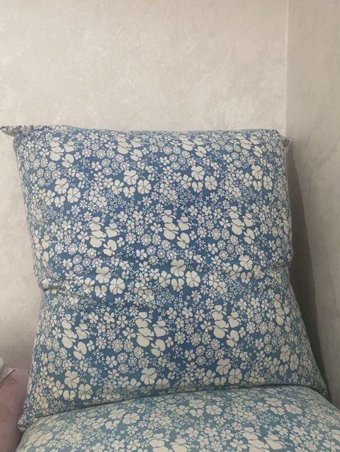 Dekorativ Yeni Sadə Yastıq