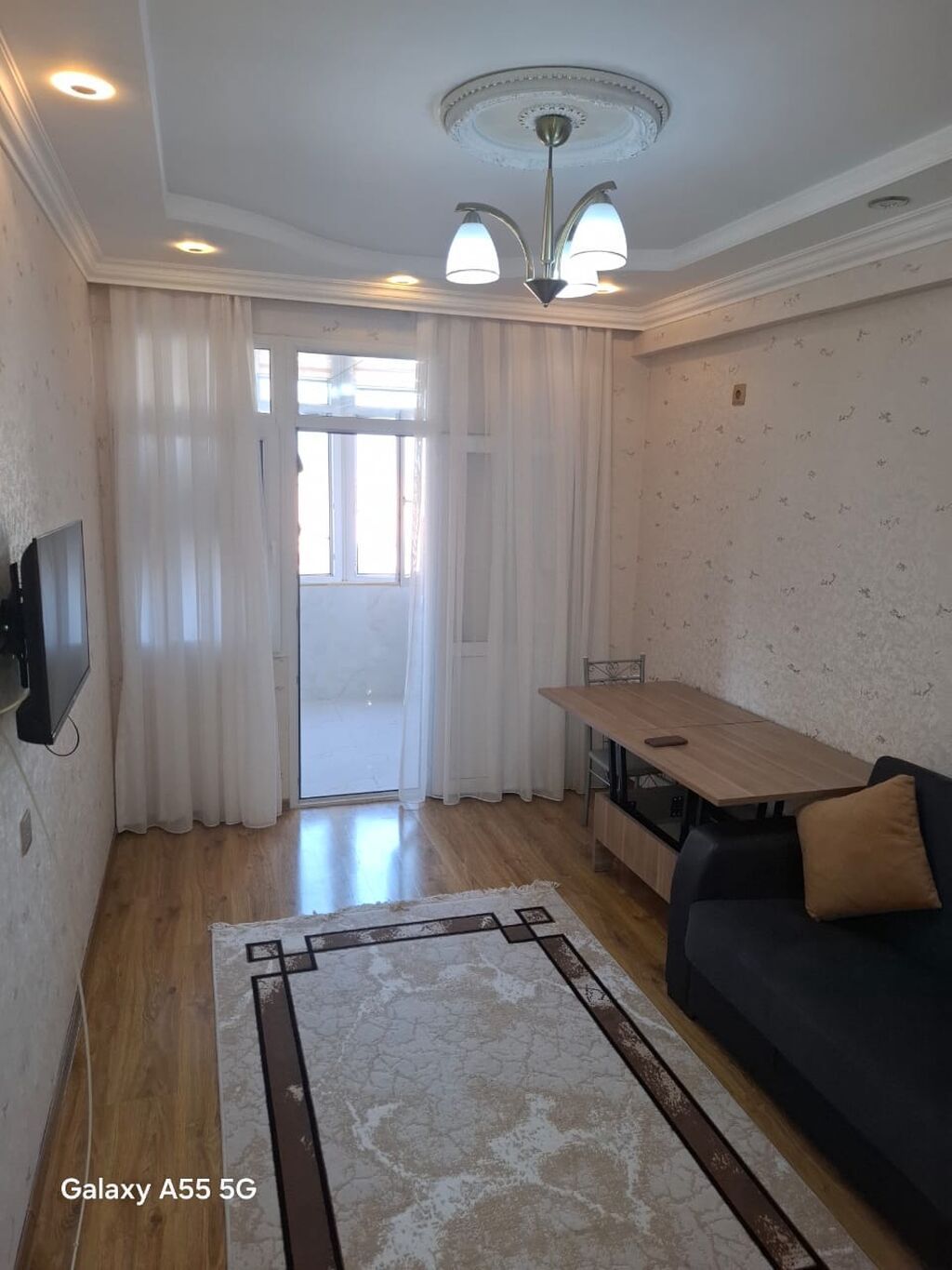 1 otaqlı mənzil – zal/yaşayış otağı Xüsusiyyətlər: - İşıqlı, yığcam — Daşınmaz əmlak, Bakı (3)