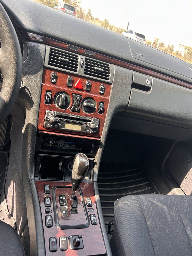 Mercedes E 220, 2.2 L, 2001 il, 530 000 km — Avtomobillər, Bakı (10)