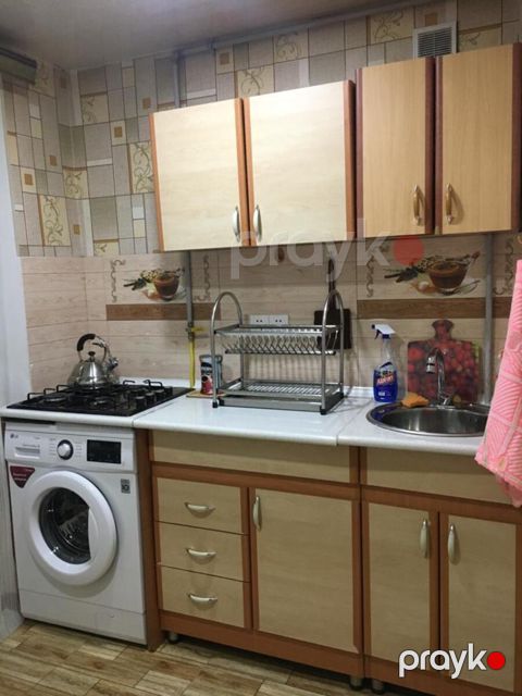 İcarəyə verilir 1 otaqlı köhnə tikili 37 m²