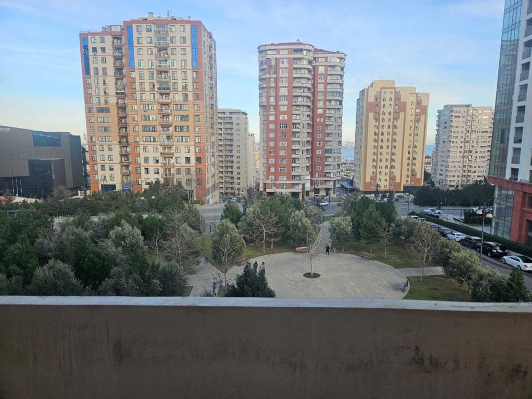 İcarəyə verilir 3 otaqlı köhnə tikili 100 m² — Mənzil, Bakı
