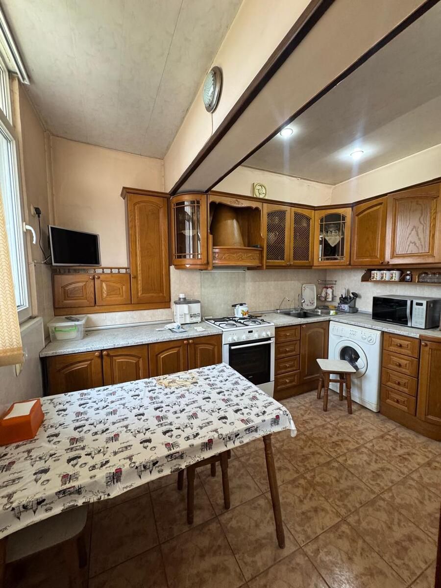Satılır 4 otaqlı köhnə tikili 105 m² — Mənzil, Bakı (8)