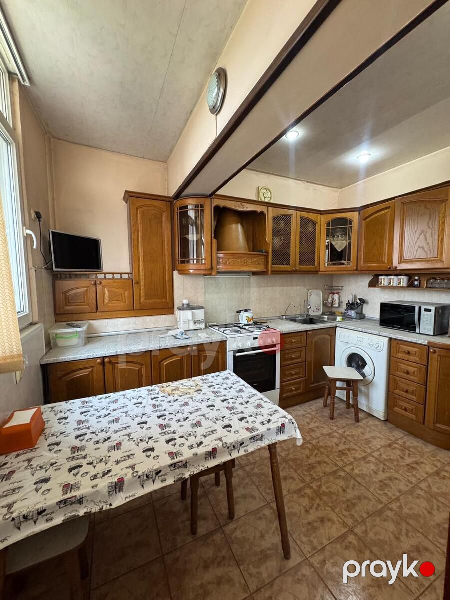 Satılır 4 otaqlı köhnə tikili 105 m² — Mənzil, Bakı (8)