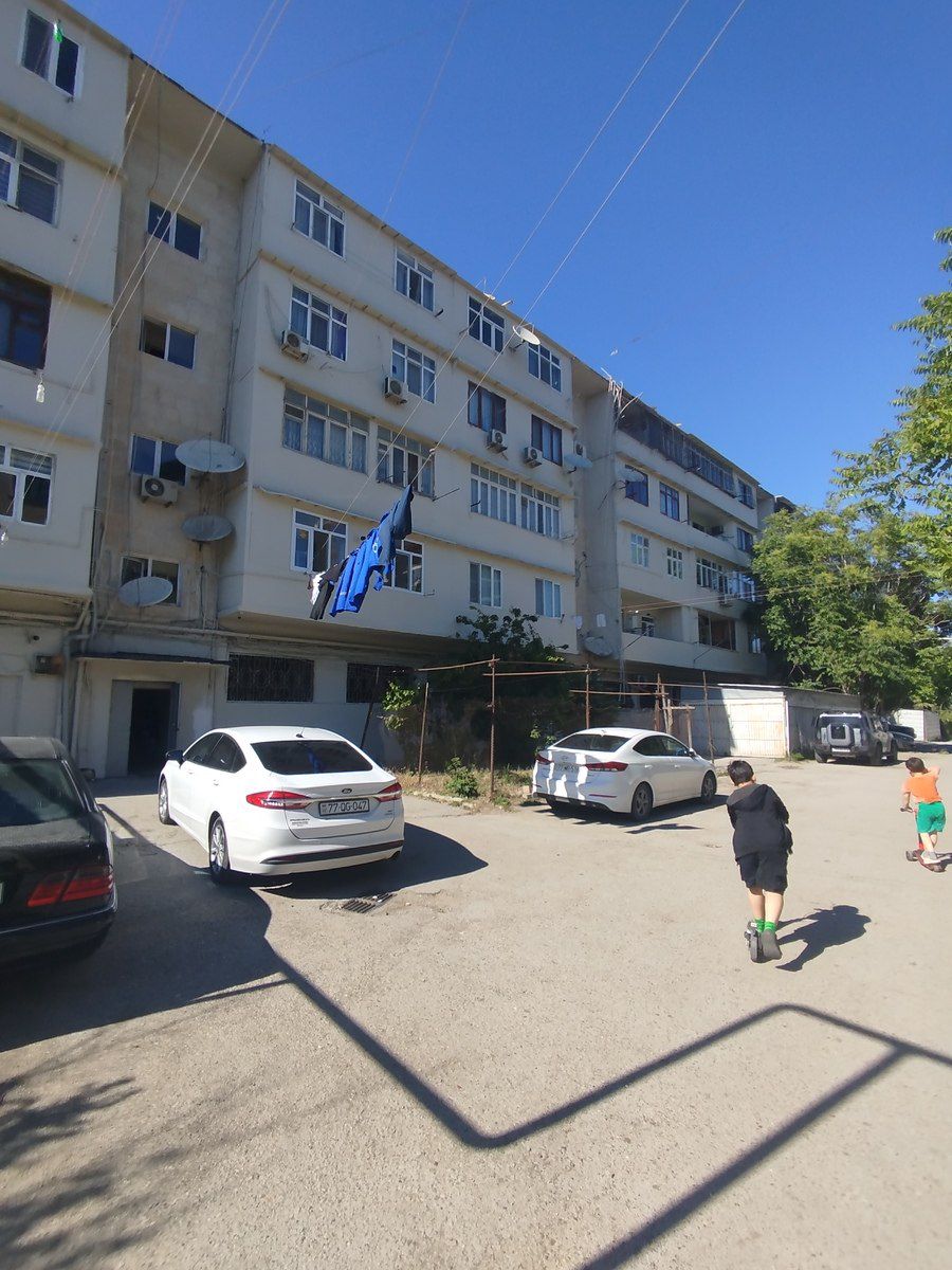 Satılır 2 otaqlı köhnə tikili 65 m² — Mənzil, Bakı