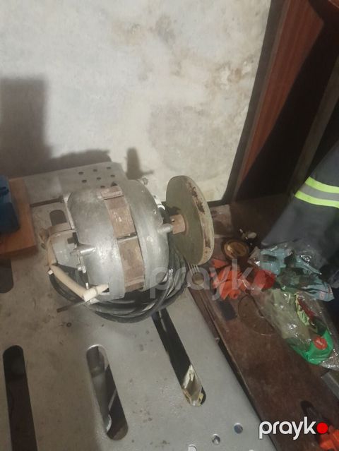 Elektrik motorlu daşlama aparatı - Güc mənbəyi: 220V şəbəkə (kabel