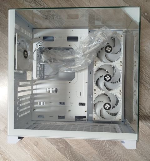 GamiON White Aquarium WH + Thermalright 360 WH