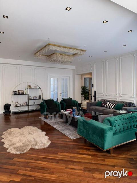 Satılır 4 otaqlı yeni tikili 223 m²