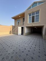 Həyət evi, Maştağa qəs. — Ev, bağ, kottec
