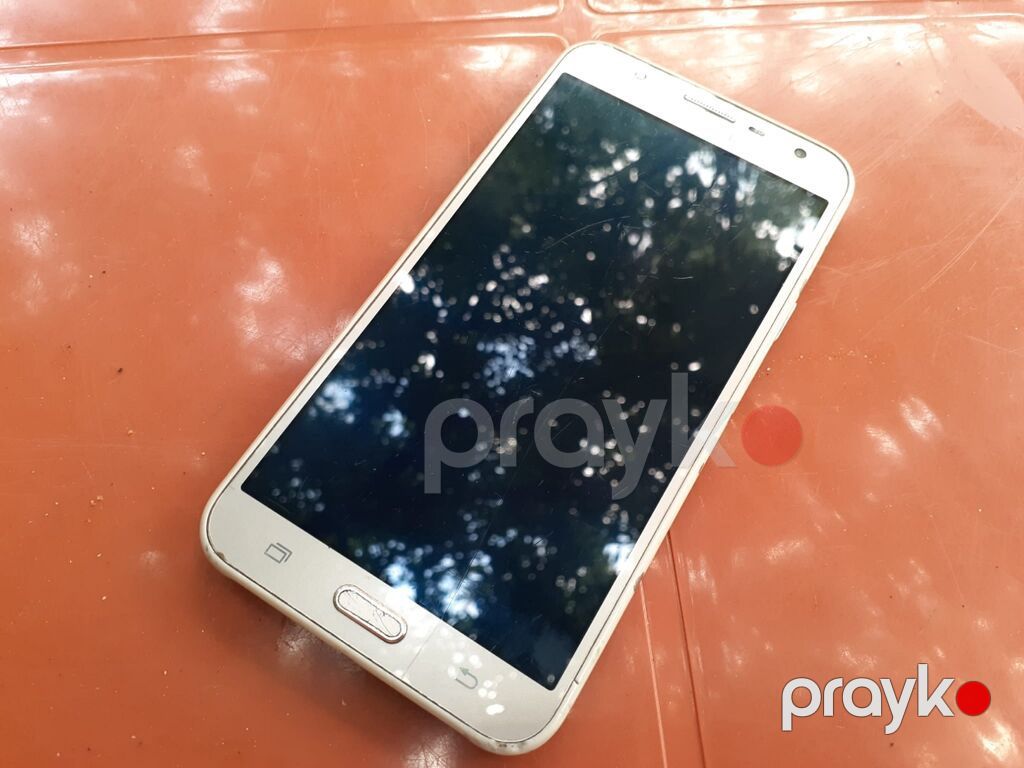 Samsung Galaxy J7 2018, 16 GB, rəng - Qızılı, Zəmanət, Sensor, İki sim kartlı — Samsung, Gəncə (5)