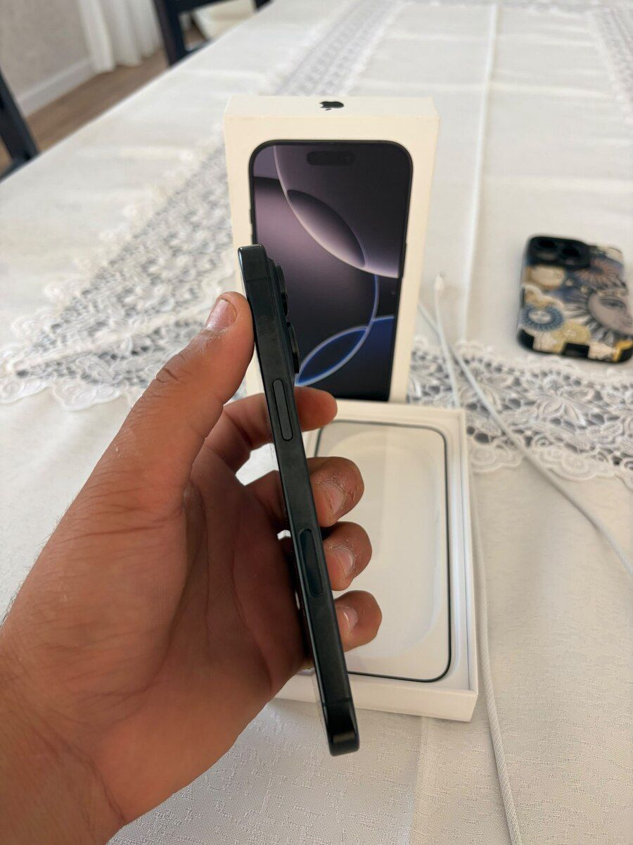 Apple iPhone 16 Pro Black Titanium 256GB/8GB — Smartfonlar, Bakı (9)