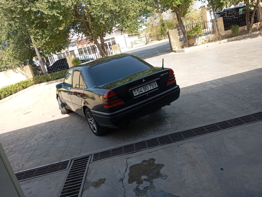 Mercedes-Benz 220: 1.8 l | 1996 il Sedan — Avtomobillər, Sabirabad (4)