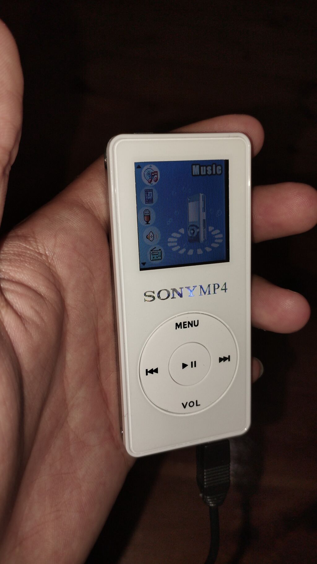 Mahnı, video, səs yazmaq, oyun və bir neçə funksiyası var 4 gb yaddaş — Elektronika, Digah (5)